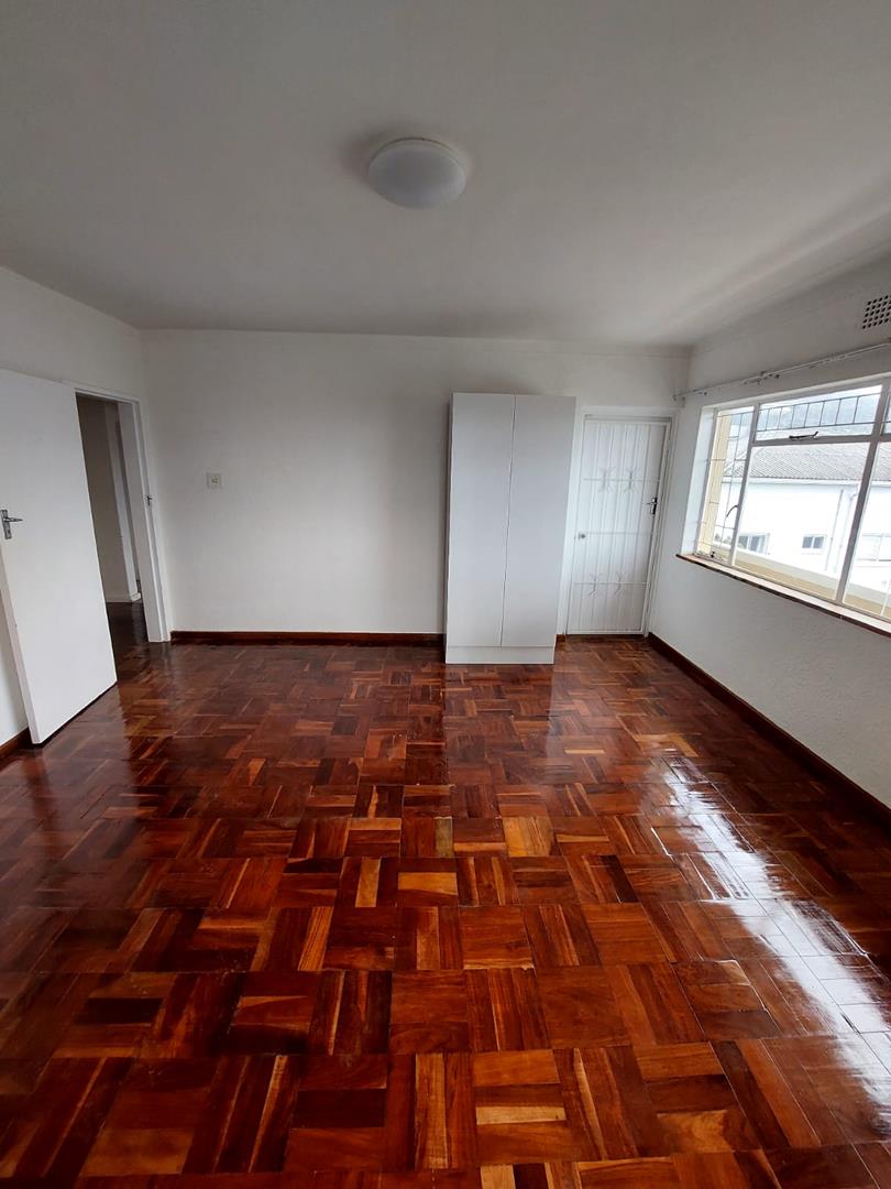 3 Bedroom Property for Sale in Vredehoek Western Cape